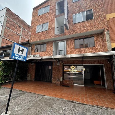 Hotel Picasso 70 メデジン エクステリア 写真